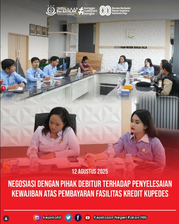Jaksa Pengacara Negara melakukan Negosiasi dengan pihak Debitur terhadap penyelesaian kewajiban atas pembayaran Fasilitas Kredit Kupedes, bertempat di Aula Kantor Jaksa Pengacara Negara Kejaksaan Negeri Rokan Hilir