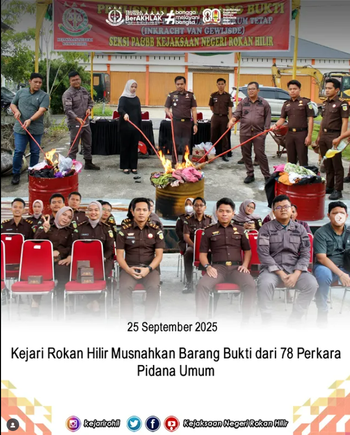 Kejari Rokan Hilir Musnahkan Barang Bukti dari 78 Perkara Pidana Umum
